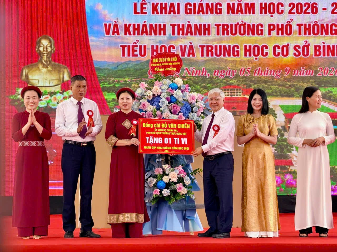 ong-chien-tang-ti-vi-1788612118.jpg