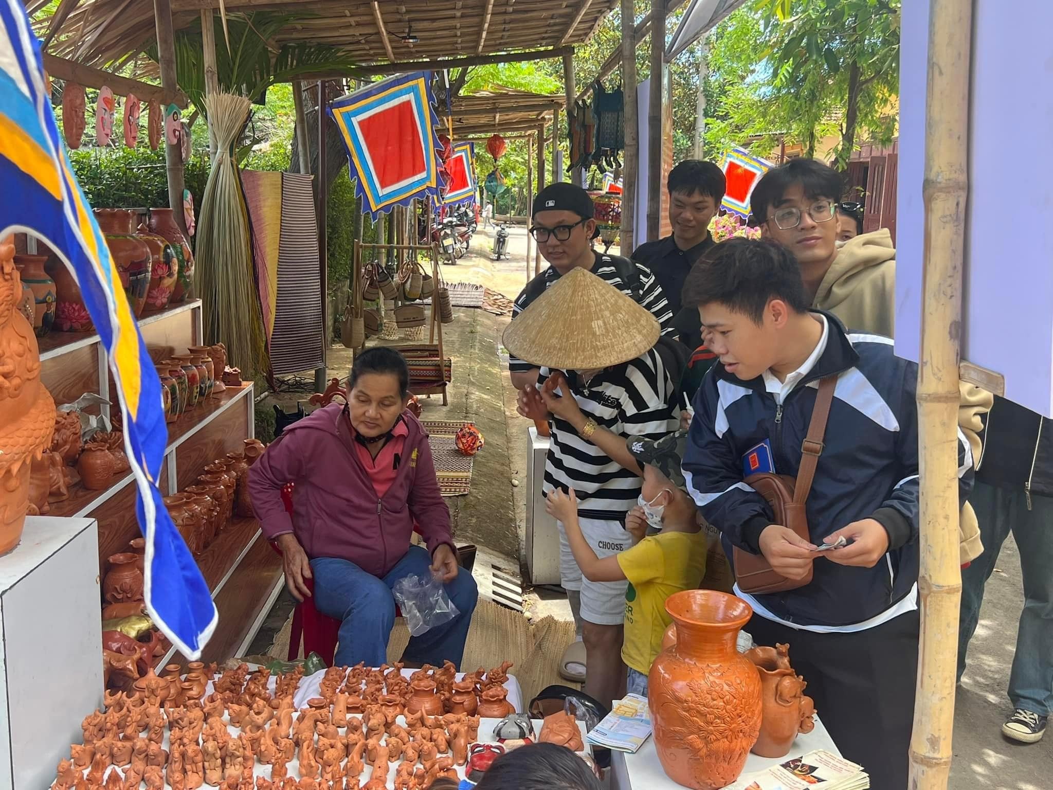 Hội An mở tour hướng dẫn tham quan làng mộc Kim Bồng