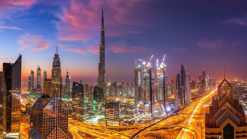 Lĩnh vực lữ hành & du lịch của Dubai và Abu Dhabi phục hồi khi du khách quốc tế quay trở lại