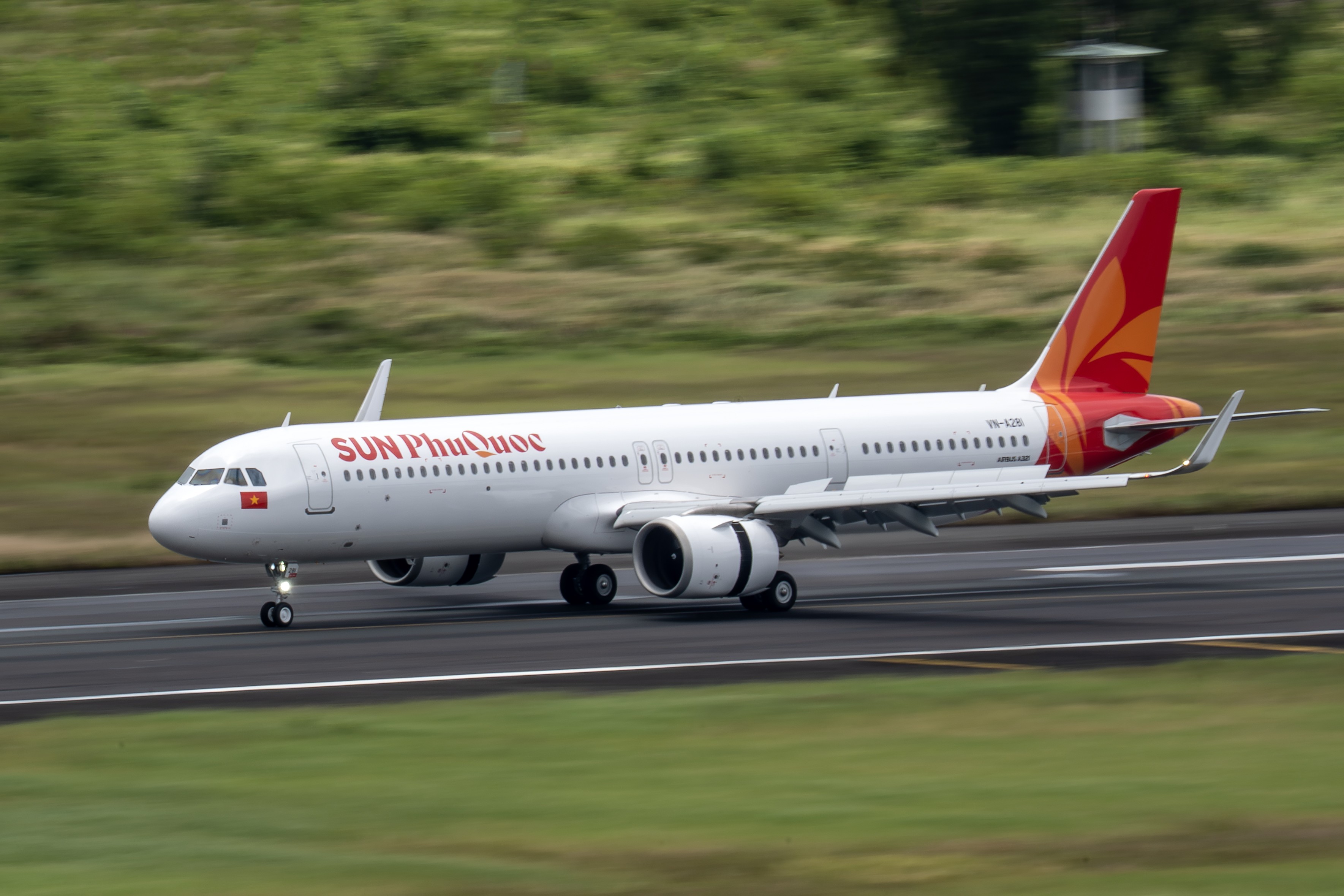 sun-phu-quoc-airways-1760604165.jpg