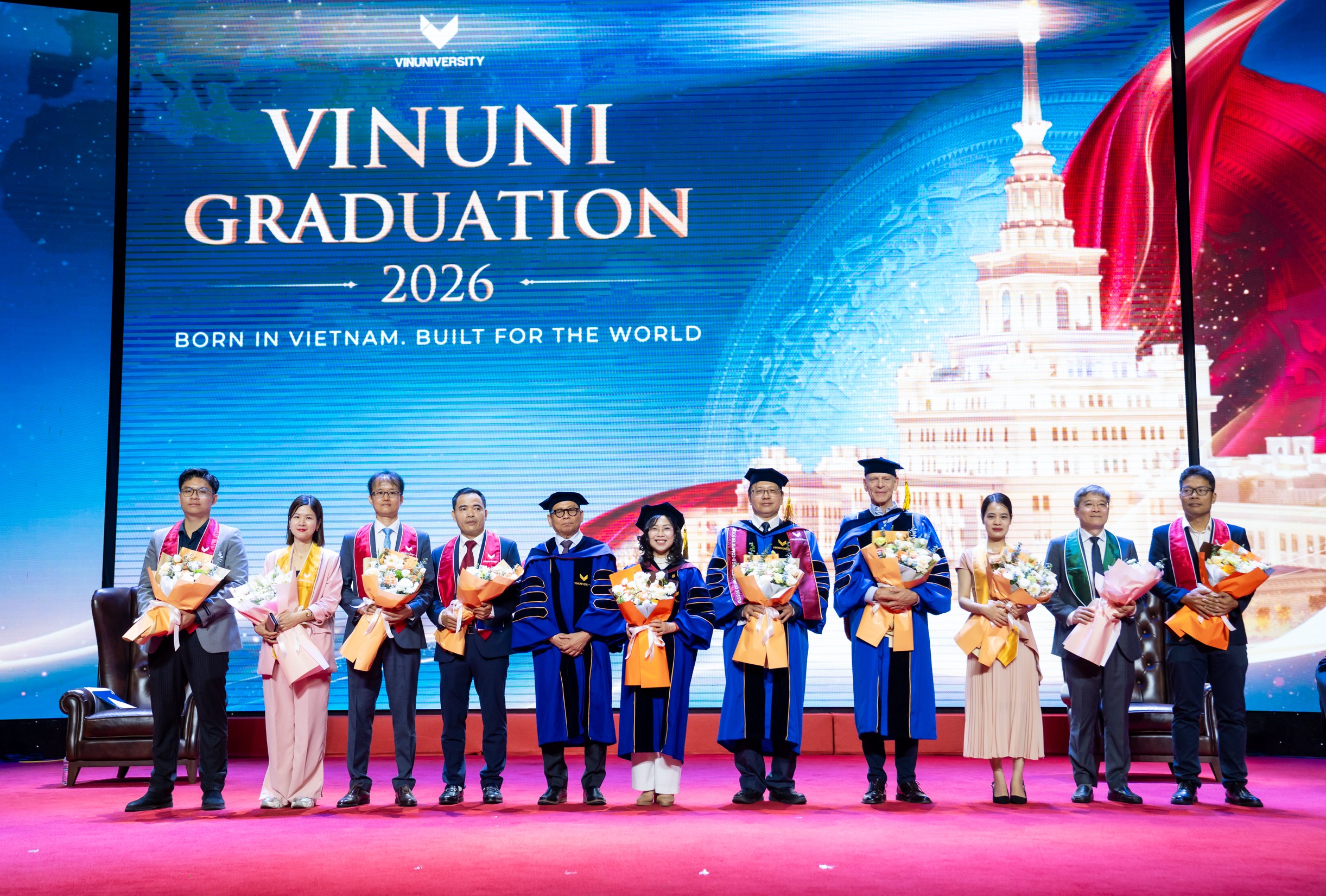 anh-5-lanh-dao-tu-he-sinh-thai-vingroup-cung-vinuni-xay-dung-to-hop-nghien-cuu-doi-moi-sang-tao-v-ric-1782553471.jpg