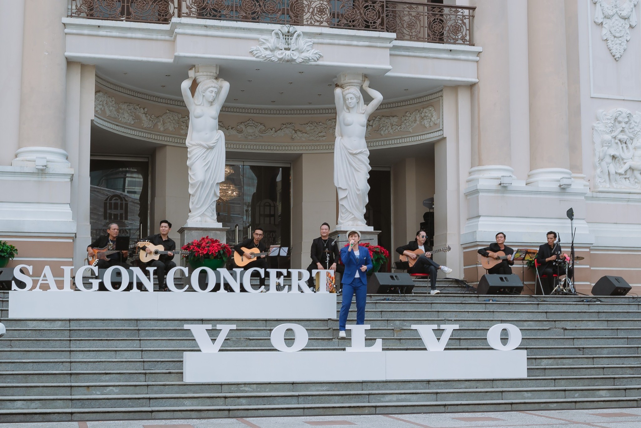 TP.HCM: Tổ chức hòa nhạc hằng tuần trước Nhà hát Thành phố phục vụ người dân và du khách
