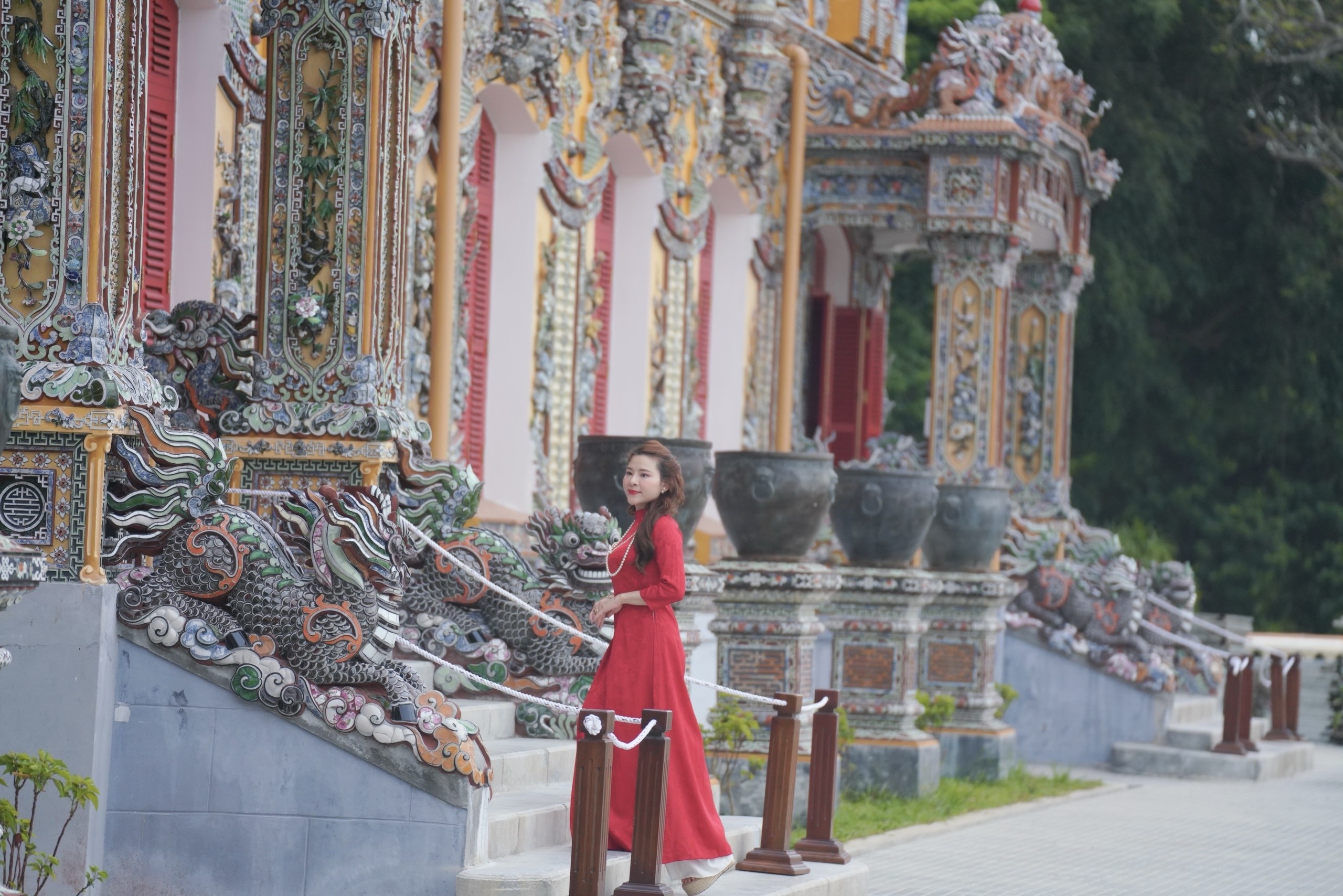 Tham quan điện Kiến Trung, ngỡ ngàng trước vẻ đẹp uy nghi, tráng lệ nơi cố đô Huế