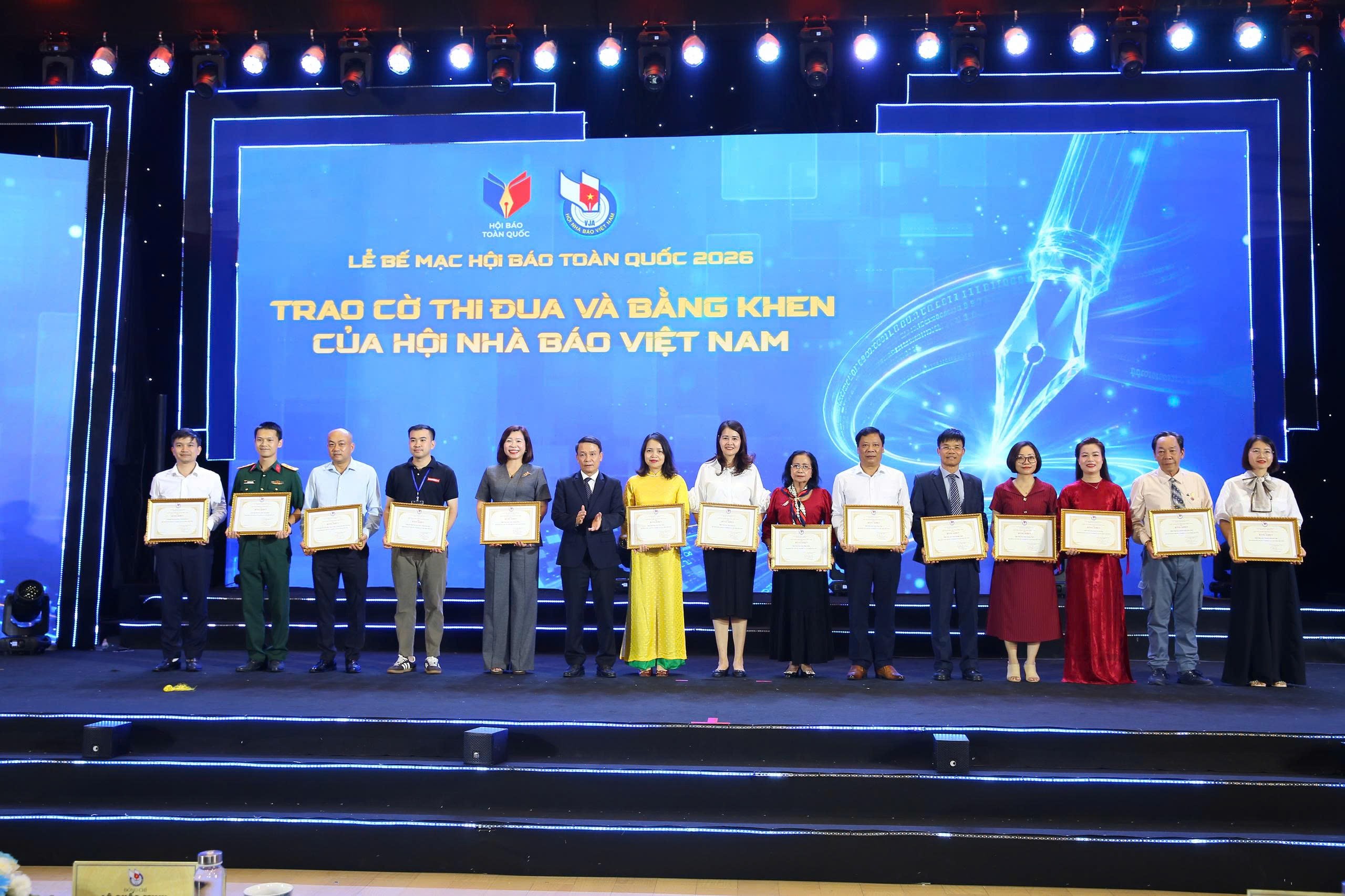 Bế mạc Hội báo toàn quốc năm 2026: Lan tỏa khát vọng đổi mới, khẳng định vai trò tiên phong của báo chí cách mạng Việt Nam