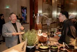 Các khách sạn 5 sao ở TP.HCM đang làm mới buffet bằng cách nào?
