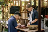 Loạt món ngon xứ Huế tiếp tục chiêu đãi thực khách tại quán nhỏ làng Nham Biều