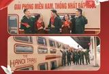 Người dân, du khách nô nức “chạm vào ký ức” với chuyến Tàu Hà Nội 5 Cửa Ô đặc biệt nhân dịp 30/4-1/5