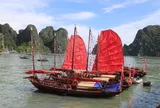 Thuyền buồm sản phẩm du lịch mới trên vịnh Hạ Long, vấn đề mới trong quản lý Di sản