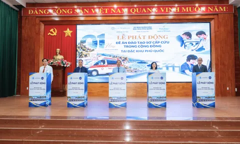 Chuẩn bị cho APEC 2027: Vinmec nhân rộng kỹ năng cứu sinh cho cộng đồng Phú Quốc