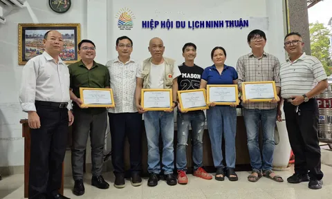Trao giải Cuộc thi “Ảnh đẹp - Video ấn tượng Du lịch Nam Khánh Hòa 2025”