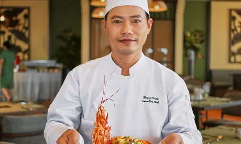 Tôm hùm đút lò – Trải nghiệm ẩm thực đỉnh cao níu chân du khách khi đến với phố biển Nha Trang