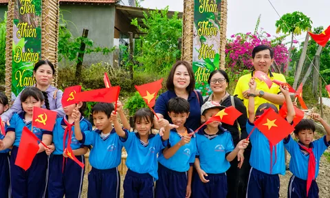 Gia Lai: Cán bộ ‘xắn tay áo’ cùng người dân làm du lịch cộng đồng Canh Tiến