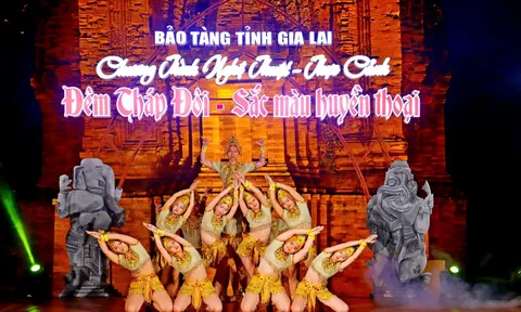Tháp Đôi ‘lên đèn’ đón khách