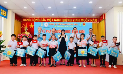 Yến Sào Khánh Hòa dành gần 2,3 tỷ đồng tiếp sức cho các học sinh trong năm học mới