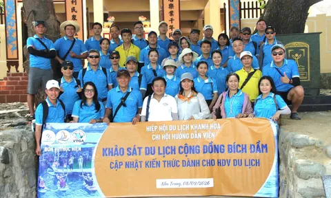 Bích Đầm – “lớp học thực địa” cập nhật kiến thức cho hướng dẫn viên Khánh Hòa