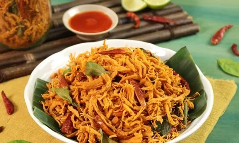 Cách để có món khô gà lá chanh vừa đơn giản vừa thơm ngon