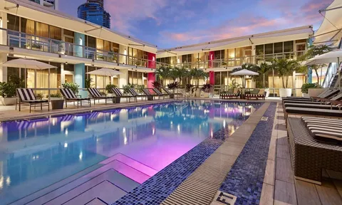 6 khách sạn ở Florida có hồ bơi ngoài trời hoặc sân thượng tuyệt đẹp