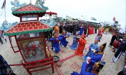 Lễ hội Cầu ngư- nét đẹp trong văn hóa tâm linh của ngư dân vùng biển