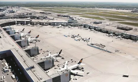 Sân bay Frankfurt 'hành động nhanh hơn' để cắt giảm lượng khí thải CO2
