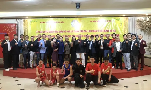 Liên đoàn Võ cổ truyền Hà Nội trao quyết định công nhận Võ phái Võ thuật tự vệ thực chiến 