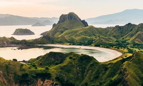Hè này đừng đi Bali nữa, 5 điểm đến mới lạ tại Indonesia bạn đã biết chưa?