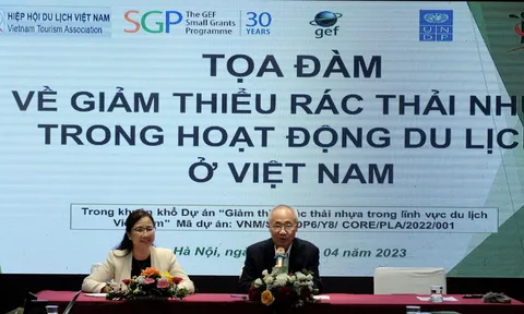 Giảm thiểu rác thải nhựa là tối quan trọng để phát triển du lịch xanh, du lịch bền vững