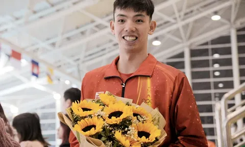 Kình ngư Nguyễn Huy Hoàng tự hào là người cầm cờ của Đoàn Thể thao Việt Nam tại SEA Games 32