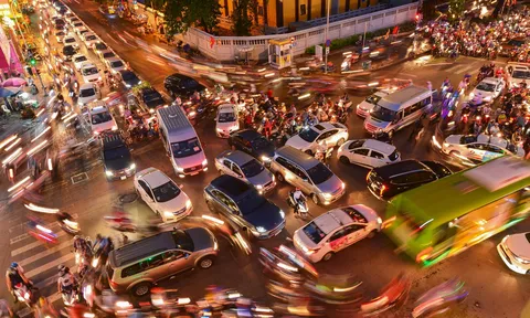 Blogger nước ngoài "review" giao thông Việt Nam: Như bộ môn nghệ thuật!