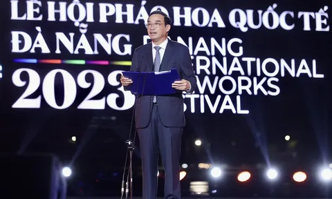 Mãn nhãn với màn khai mạc Lễ hội pháo hoa Quốc tế Đà Nẵng 2023