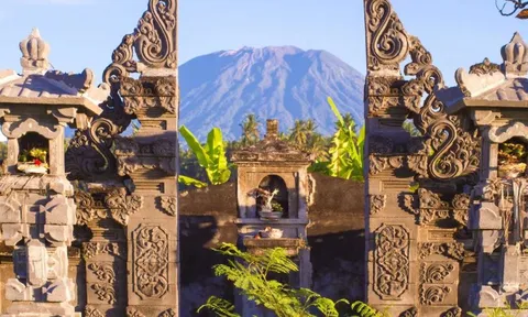 Bali ban hành bộ 20 quy tắc mà du khách quốc tế cần tuân thủ