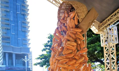Mô hình thác bánh mì lớn nhất Việt Nam được trao bằng kỷ lục