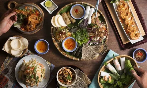 Báo quốc tế ca ngợi Hội An là "thủ đô ẩm thực Việt Nam", gợi ý loạt món ăn nhất định phải thử