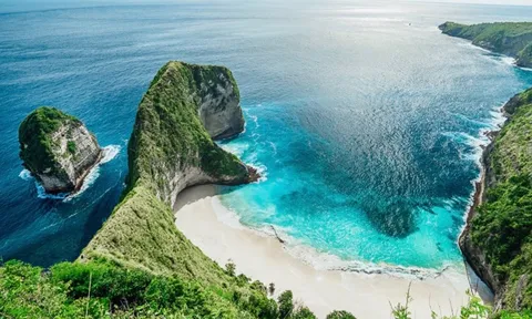 Đảo Bali (Indonesia) sử dụng thuế du lịch để quản lý rác thải và bảo tồn văn hóa