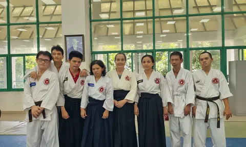 Lão võ sư U80 và hành trình gần 20 năm đồng hành với những "đồ đệ đặc biệt"