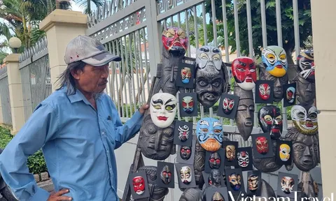 Chú Bảy "mặt nạ": “Dù tương lai có giàu tôi vẫn sẽ tiếp tục công việc này”