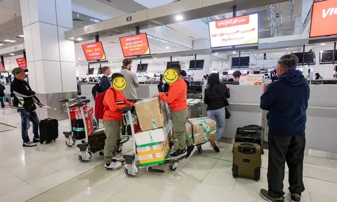 Giá vé máy bay dịp Tết Nguyên đán tiếp tục “nóng”