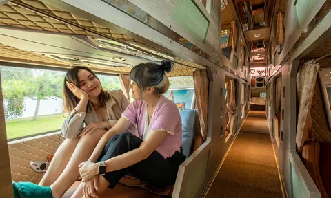Ai bảo du lịch bằng xe khách là 'cổ lổ sĩ'? Bạn đã thử trải nghiệm các dòng xe khác chưa?