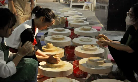 Trải nghiệm thú vị tại bảo tàng gốm Bát Tràng dịp nghỉ lễ