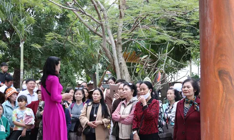 Tour du lịch “Làng Cá Gỗ - Sau ánh hào quang" mới ra mắt có gì đặc biệt?