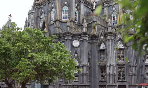 Khám phá nhà thờ hot nhất ở Nam Định: kiến trúc độc lạ, tưởng "đi lạc" đến châu Âu