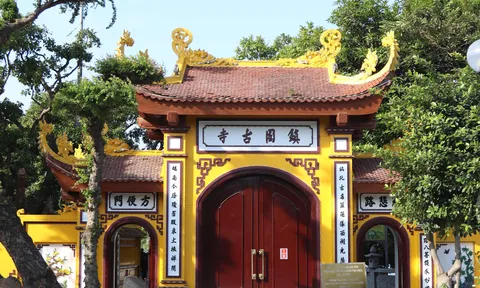 Đầu xuân ghé thăm những ngôi chùa tuyệt đẹp, cổ kính bậc nhất Hà Nội