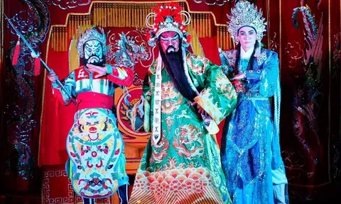 Bước chân thời gian trên sân khấu diễn tuồng cổ