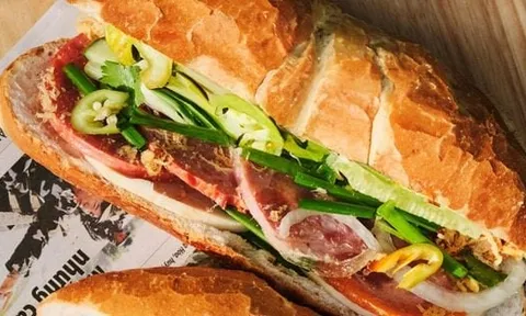 Món ăn giá rẻ ở Việt Nam là sandwich ngon nhất thế giới