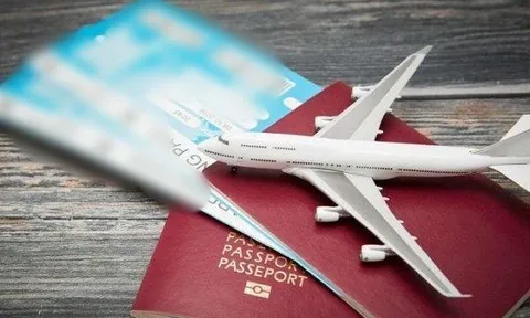 Vì sao giá vé máy bay luôn đắt trong dịp nghỉ lễ?