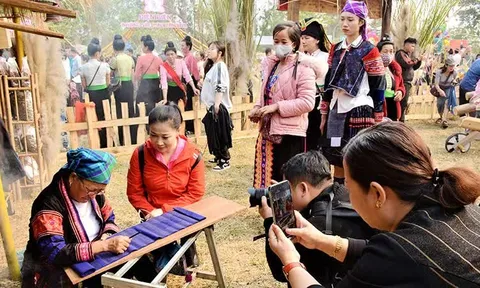 Tour đường bộ, điểm đến gần được khách Việt lựa chọn dịp lễ 30/4 - 1/5