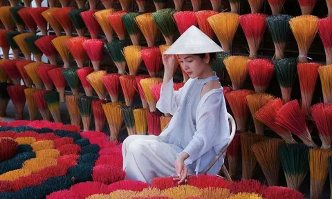 Hè này đến Huế chơi gì, ăn gì?