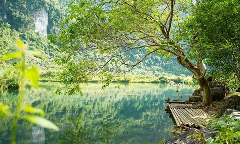 Đẹp mê mẩn làn nước trong xanh tại đập Bắc Mỏ, Lạng Sơn