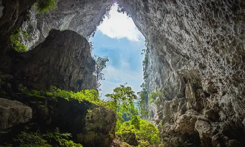 Chinh phục mạo hiểm, hòa mình vào thiên nhiên tại Cao Bằng
