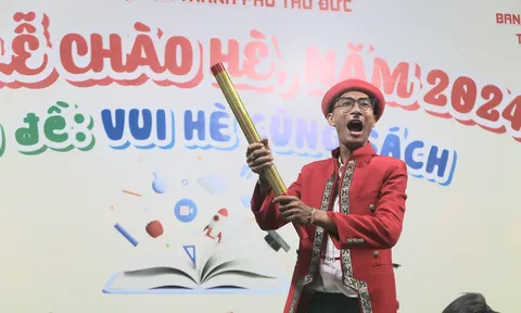 Rộn ràng cảnh múa lân, biểu diễn ảo thuật tại đường sách thành phố Thủ Đức