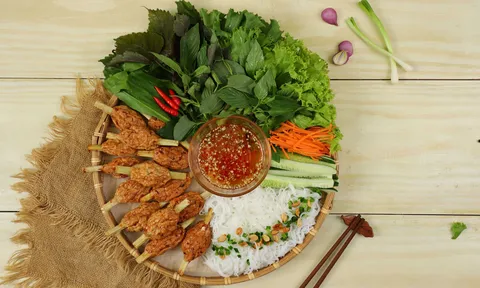 Chả giò, chạo tôm của Việt Nam lọt top 100 món ăn nhẹ ngon nhất thế giới